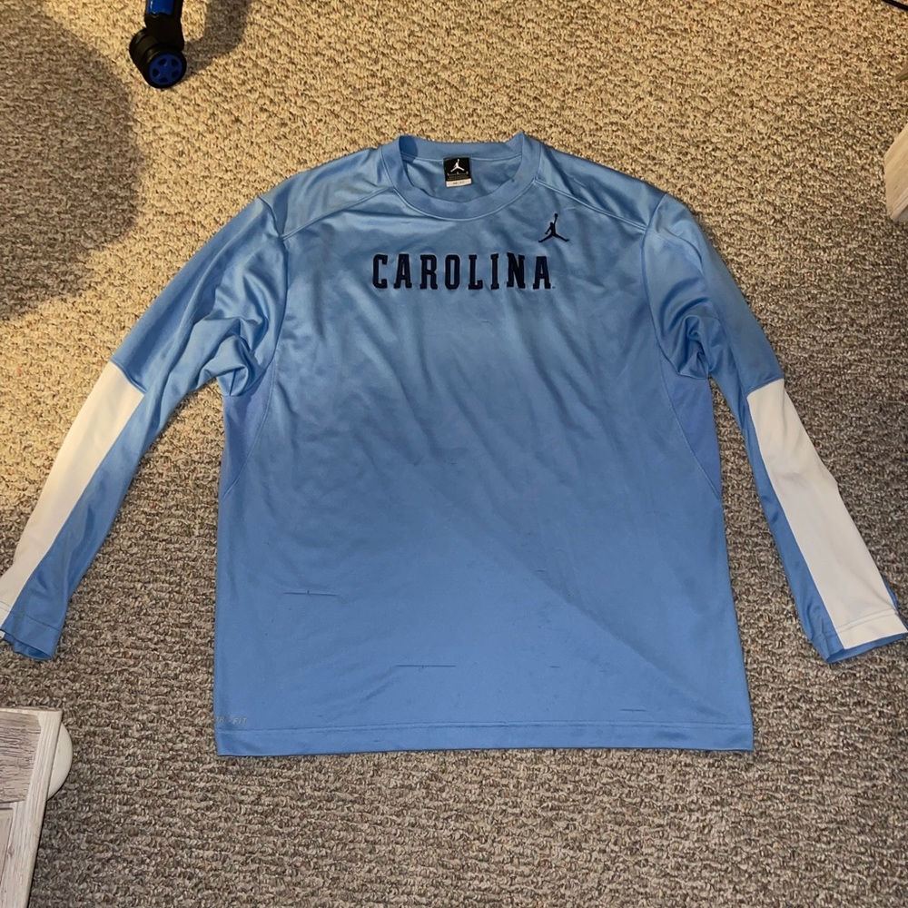 2010’s throwback Jordan brand  North Carolina basketball warmup long sleeve